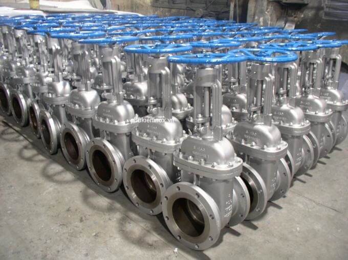 van-cong-inox-Han-Quoc-la-gi