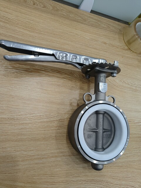 van-buom-inox-jmv-tay-gat