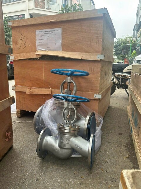 van-cau-hoi-yen-ngua-inox-chinh-hang